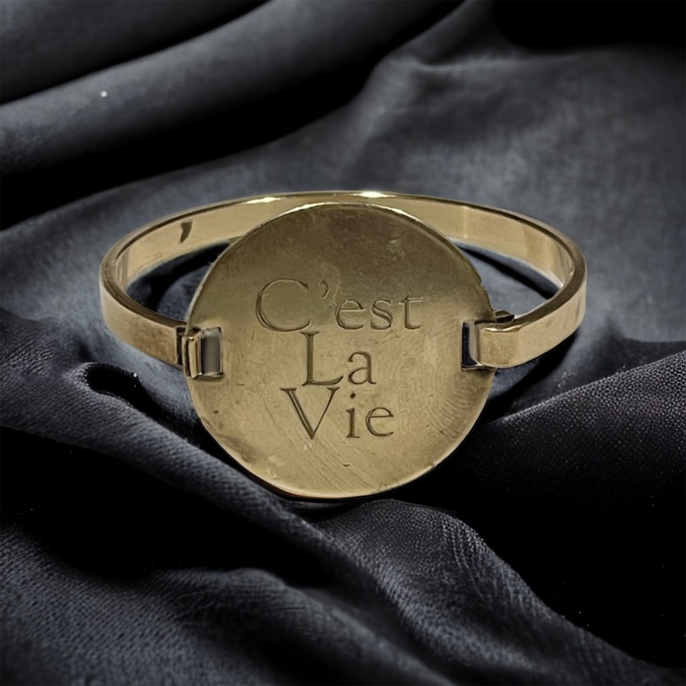 Brass C’est La Vie bracelet